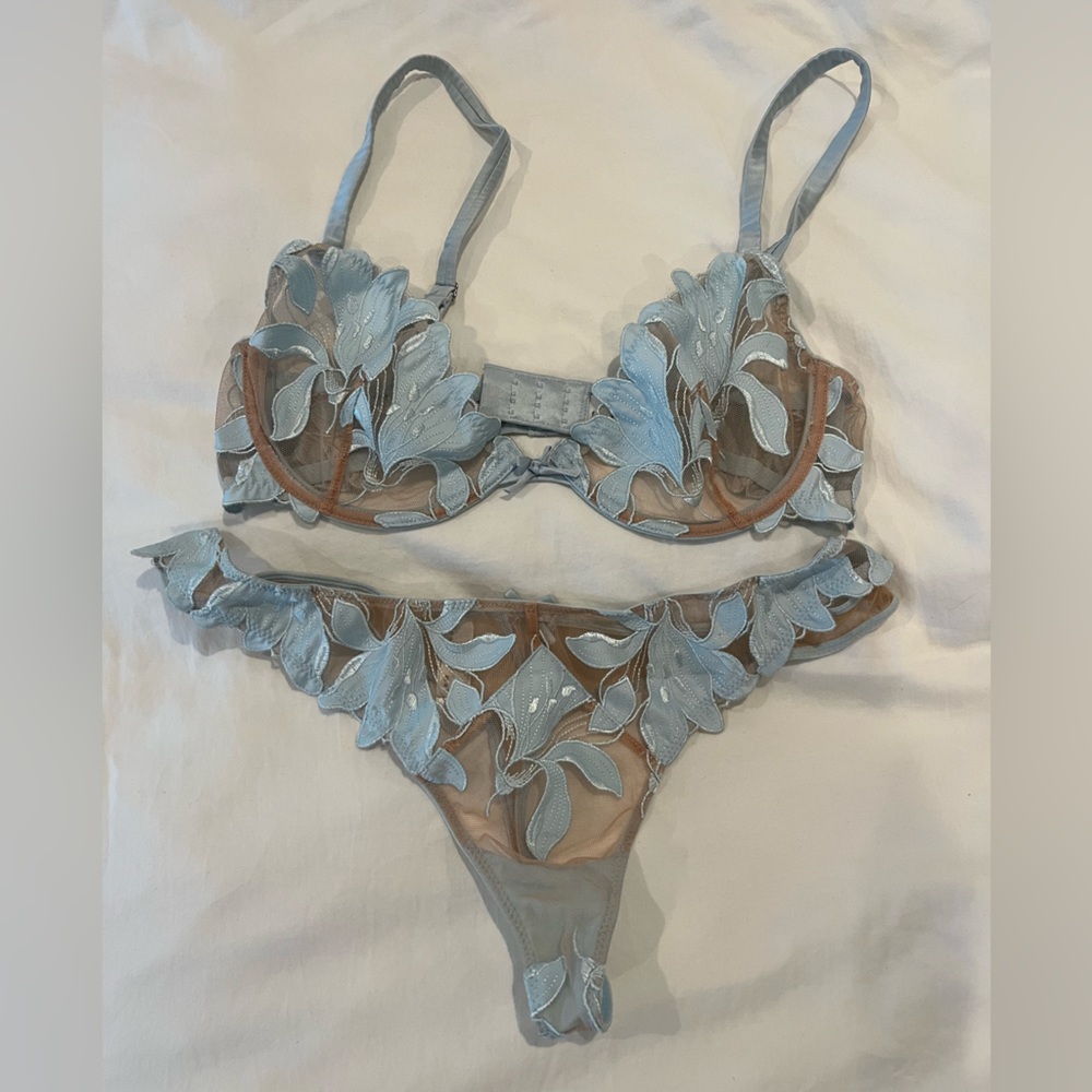 Fleur Du Mal Bra and Panty set (34C, M)
